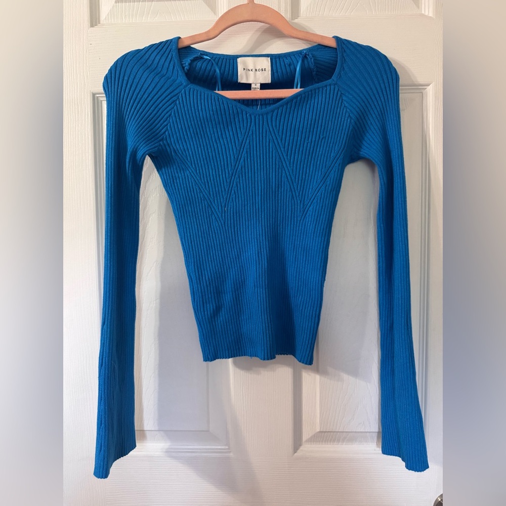 Blue ribbed long sleeve